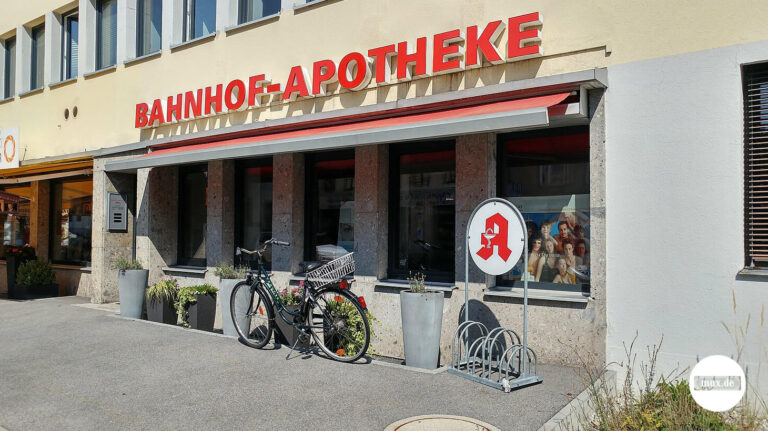 Bahnhof Apotheke mit mux.de 768x431